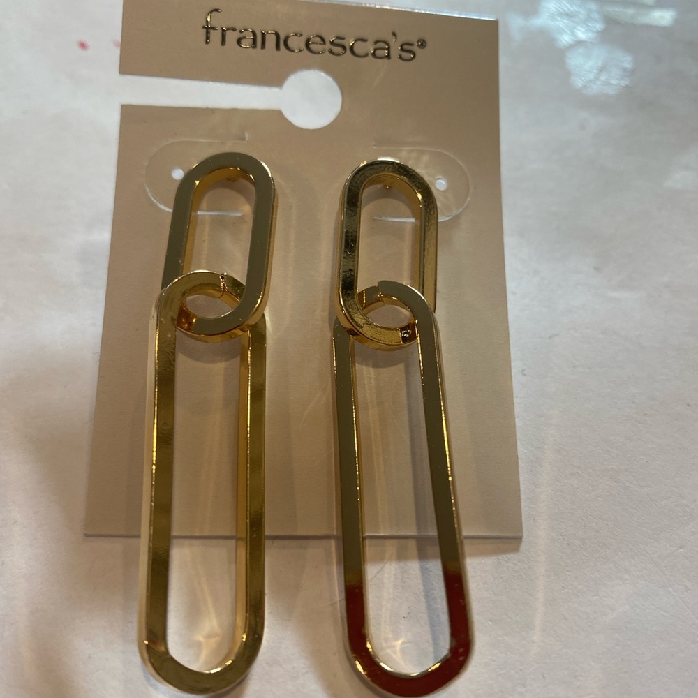 Francesca’s collections interLock paperclip drop dangle earrings soft gold tone